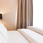 Donau Boardinghouse * Straubing