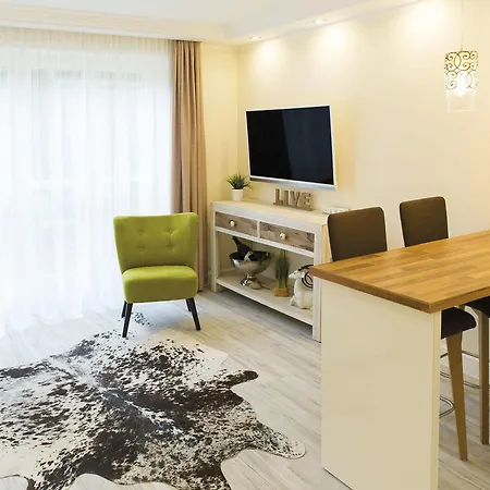 Donau Boardinghouse Апартаменты Штраубинг