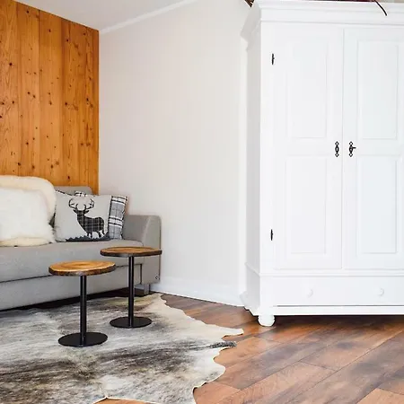 Donau Boardinghouse Апартаменты Штраубинг