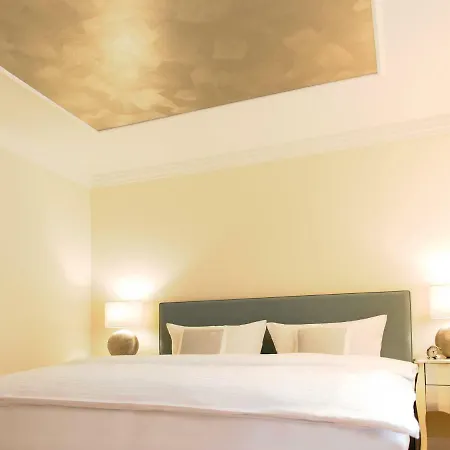 Donau Boardinghouse Штраубинг